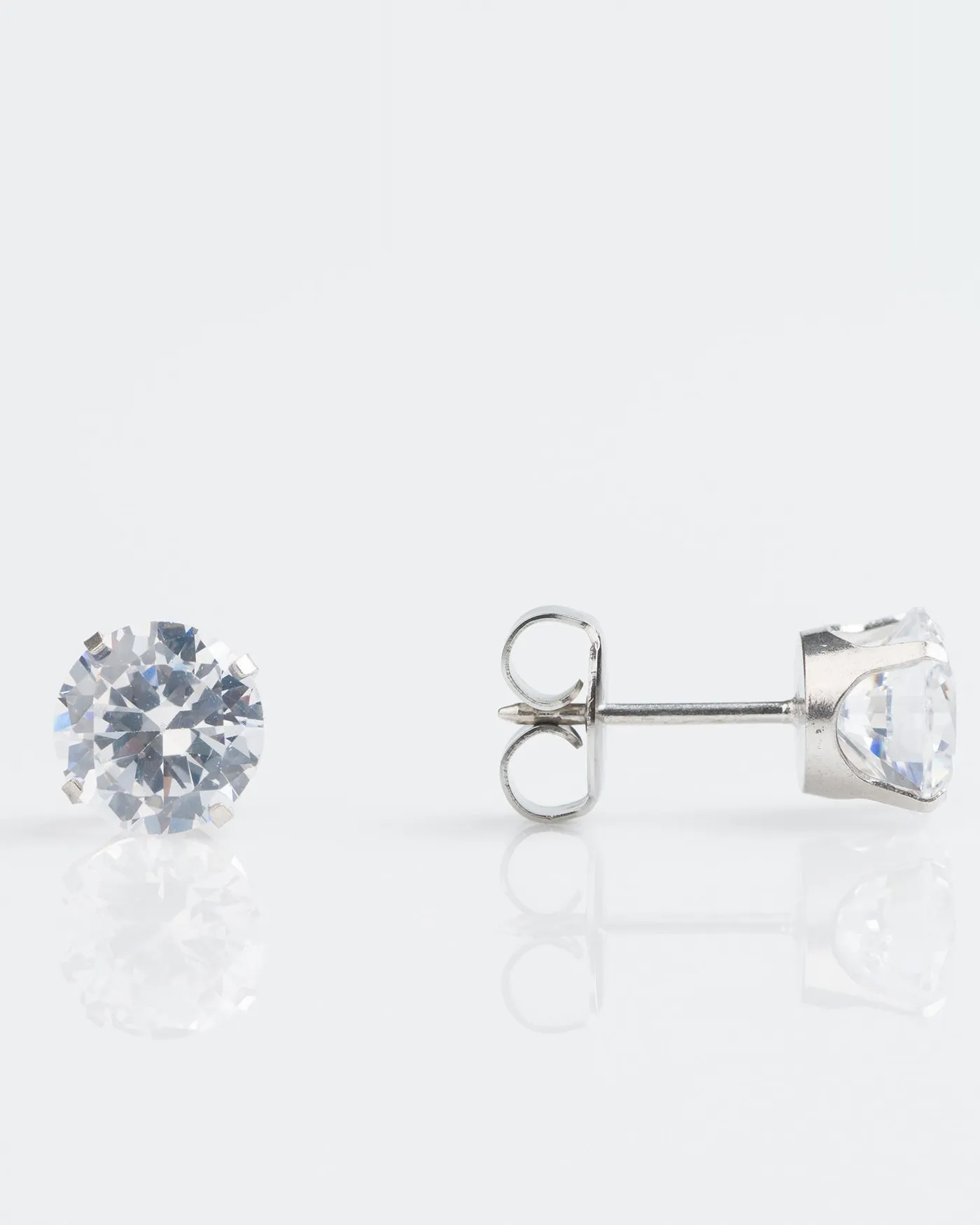 9k White Gold Cubic Zirconia 7mm